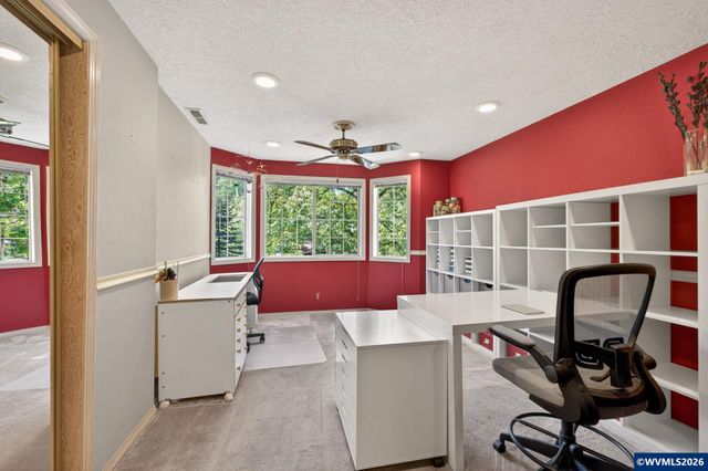 6723 Rippling Brook Dr SE, Salem, OR 97317