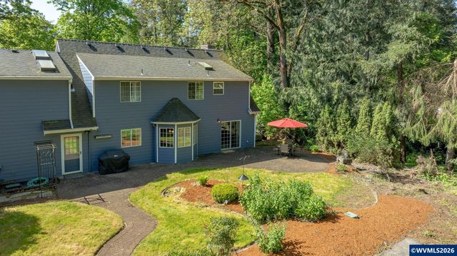 6723 Rippling Brook Dr SE, Salem, OR 97317