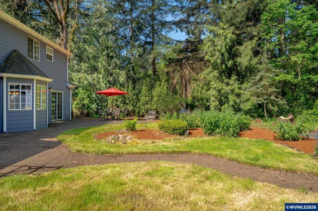 6723 Rippling Brook Dr SE, Salem, OR 97317