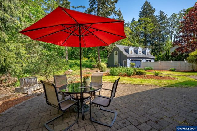 6723 Rippling Brook Dr SE, Salem, OR 97317