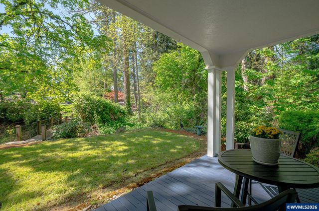 6723 Rippling Brook Dr SE, Salem, OR 97317