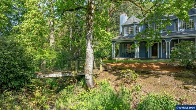 6723 Rippling Brook Dr SE, Salem, OR 97317