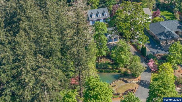 6723 Rippling Brook Dr SE, Salem, OR 97317