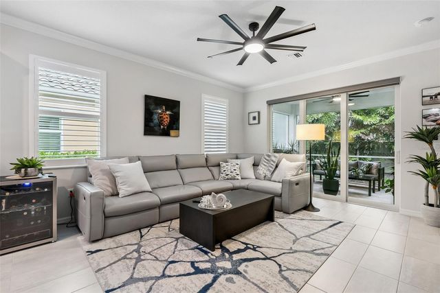121 COLEBROOK COURT, Venice, FL 34292