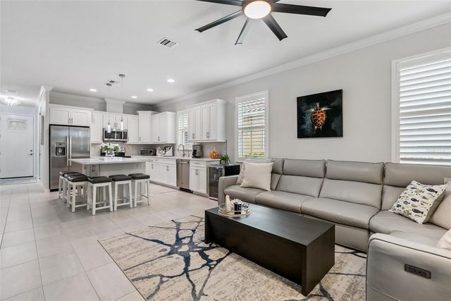 121 COLEBROOK COURT, Venice, FL 34292