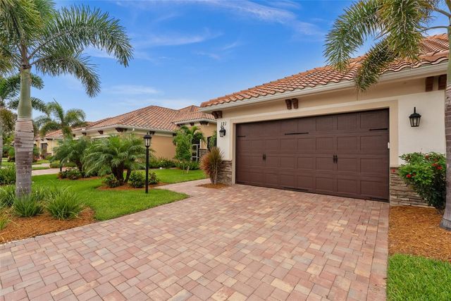 121 COLEBROOK COURT, Venice, FL 34292