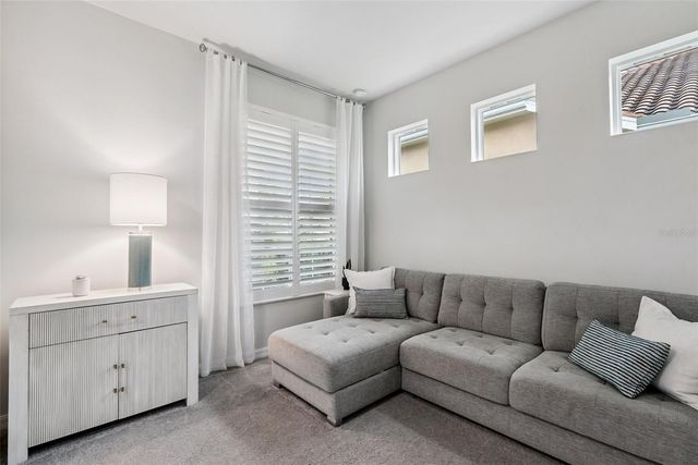 121 COLEBROOK COURT, Venice, FL 34292