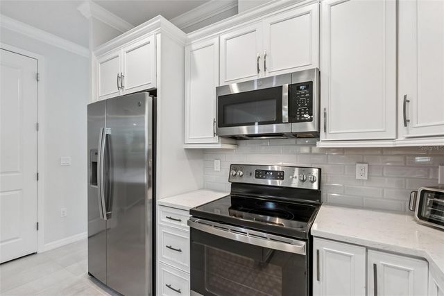 121 COLEBROOK COURT, Venice, FL 34292
