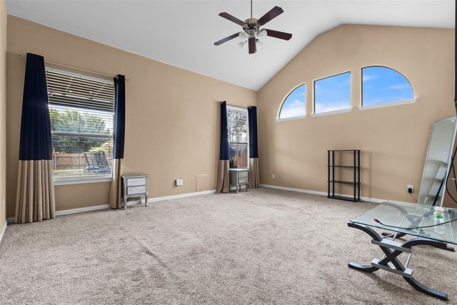 973 Tara Drive, Burleson, TX 76028