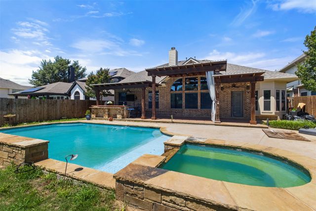 973 Tara Drive, Burleson, TX 76028