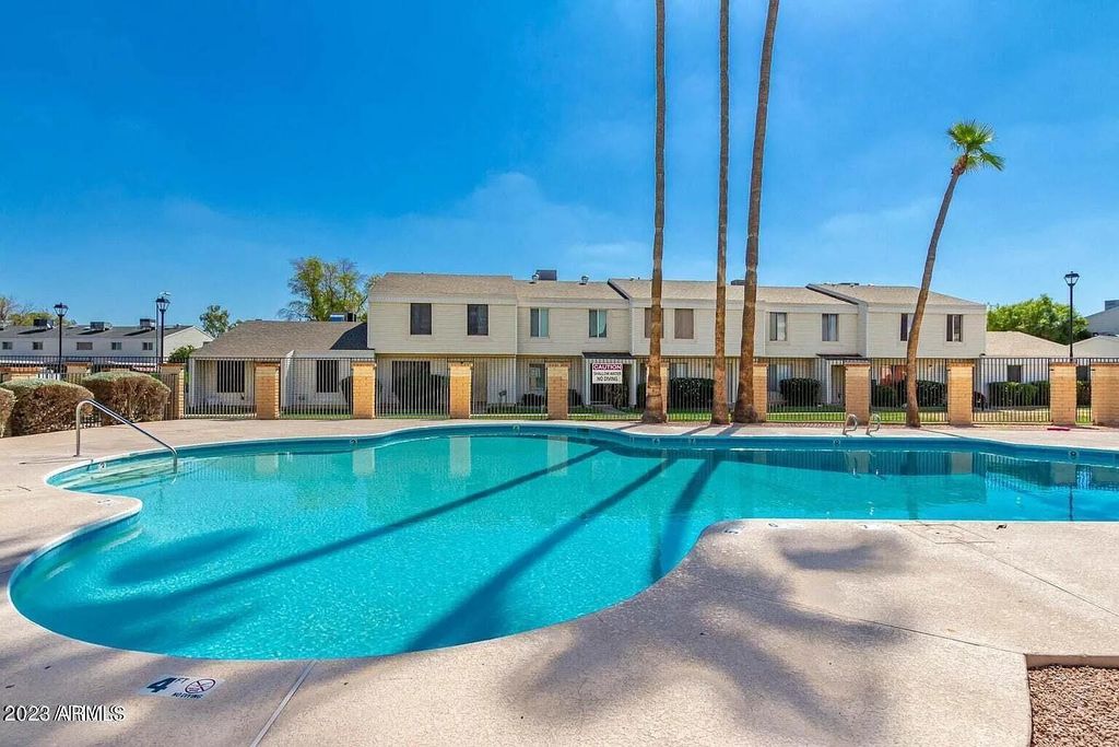 6526 S McAllister Avenue, Tempe, AZ 85283