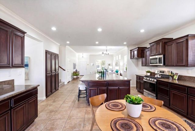 2036 Vignolia Loop, Roseville, CA 95747