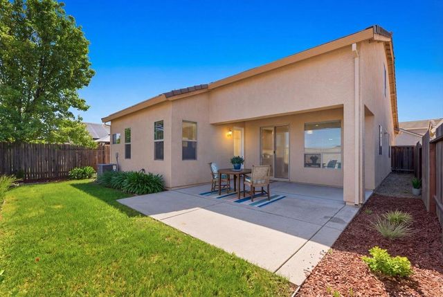 2036 Vignolia Loop, Roseville, CA 95747
