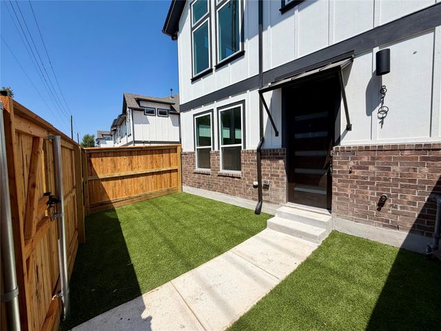 200 W 56th ST 8101, Austin, TX 78751