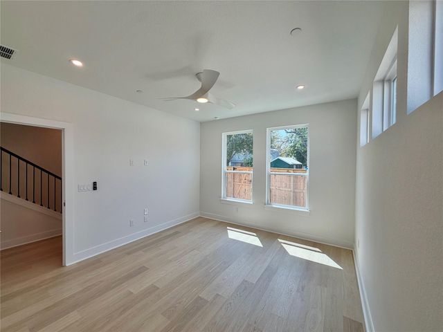 200 W 56th ST 8101, Austin, TX 78751