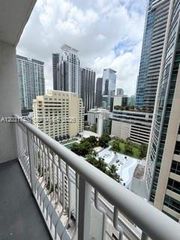 1200 Brickell Bay Dr 2416, Miami, FL 33131