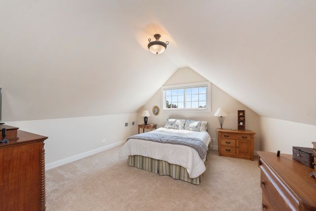 1223 S ELMWOOD Avenue TWO, Berwyn, IL 60402