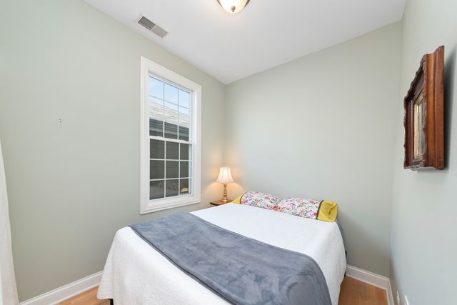 1223 S ELMWOOD Avenue TWO, Berwyn, IL 60402