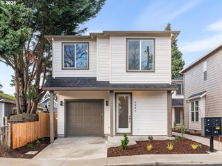 6445 Se 88th Ave, Portland, OR 97266