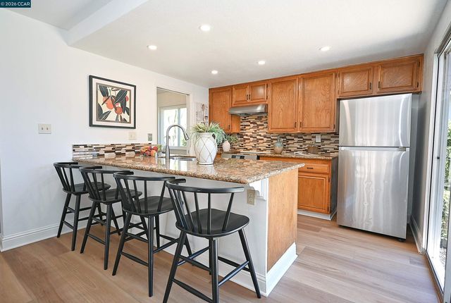 4608 Deercreek Ln, Concord, CA 94521