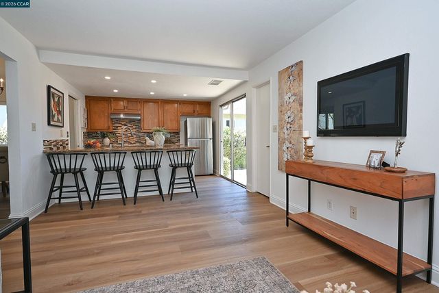 4608 Deercreek Ln, Concord, CA 94521