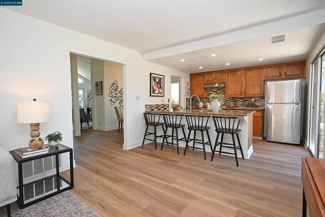 4608 Deercreek Ln, Concord, CA 94521