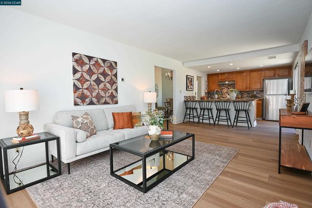 4608 Deercreek Ln, Concord, CA 94521