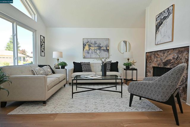 4608 Deercreek Ln, Concord, CA 94521