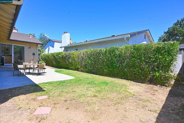 4608 Deercreek Ln, Concord, CA 94521