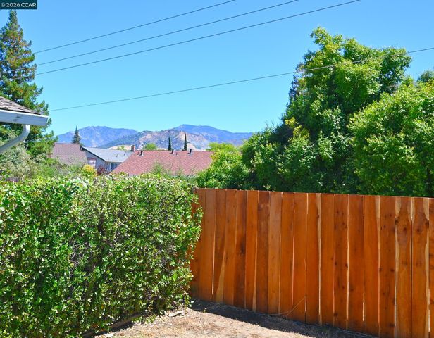 4608 Deercreek Ln, Concord, CA 94521