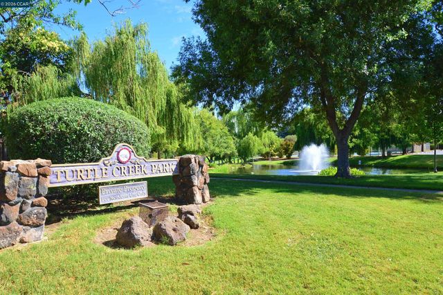 4608 Deercreek Ln, Concord, CA 94521
