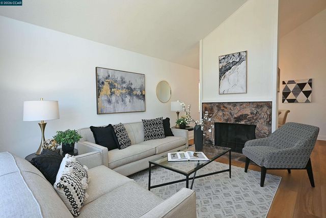 4608 Deercreek Ln, Concord, CA 94521