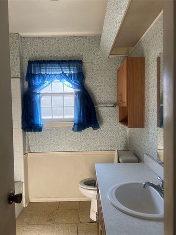 10034 Hymie Circle, Dallas, TX 75217