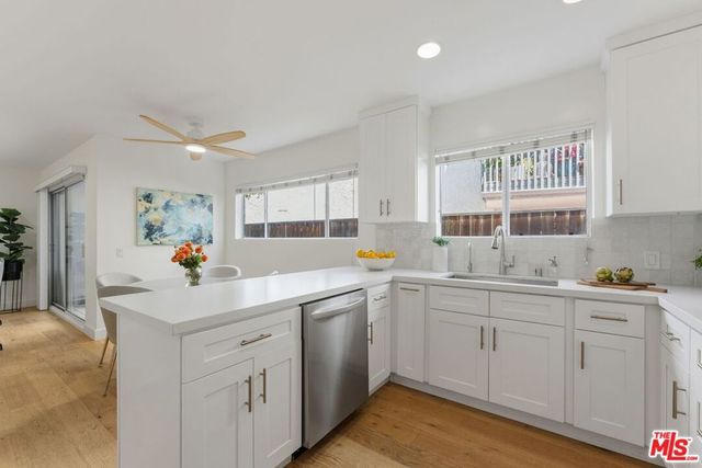446 San Vicente Boulevard 106, Santa Monica, CA 90402