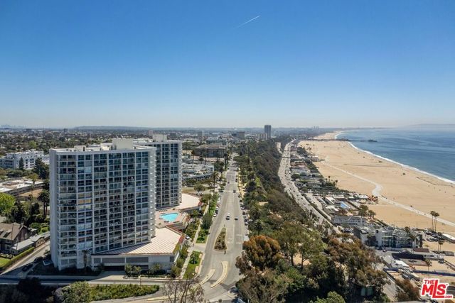 446 San Vicente Boulevard 106, Santa Monica, CA 90402