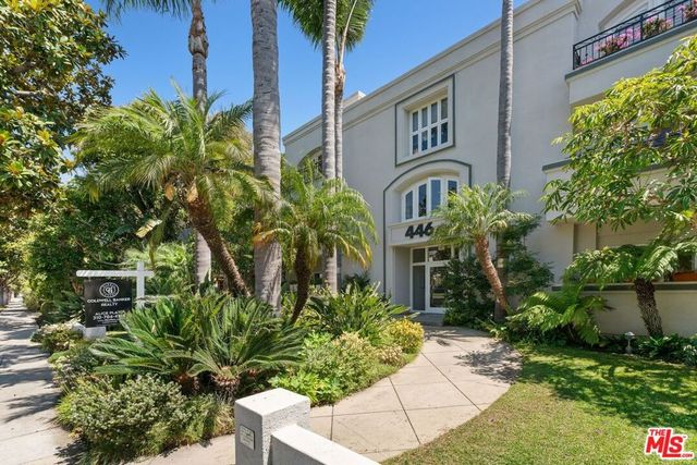 446 San Vicente Boulevard 106, Santa Monica, CA 90402