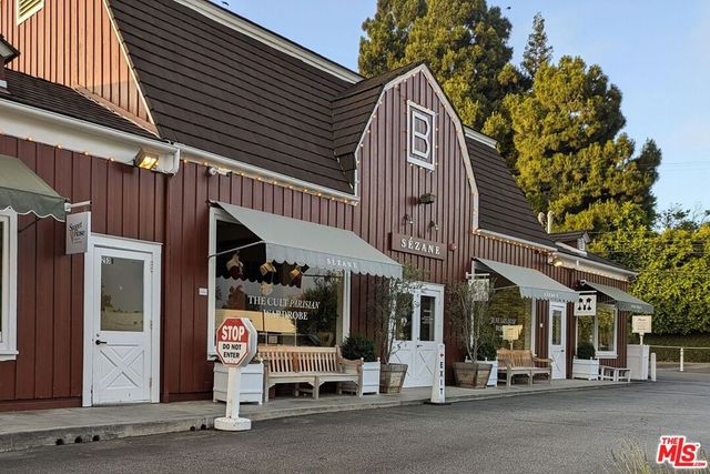 446 San Vicente Boulevard 106, Santa Monica, CA 90402