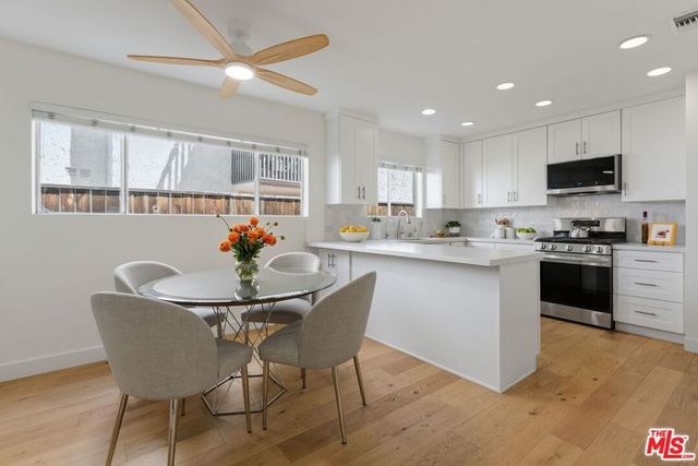 446 San Vicente Boulevard 106, Santa Monica, CA 90402