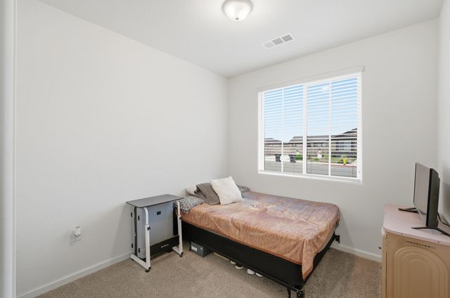 3408 Dorset Street, Tulare, CA 93274