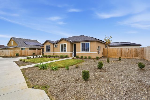 3408 Dorset Street, Tulare, CA 93274