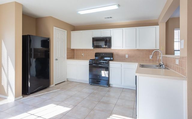 3603 Avalon Castle Drive, Spring, TX 77386