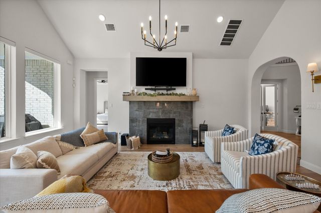 6801 Lost Falls Drive, Flower Mound, TX 76226