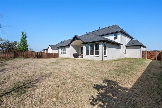 6801 Lost Falls Drive, Flower Mound, TX 76226