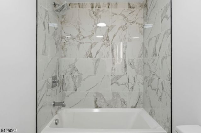 134 Shepard Ave, East Orange City, NJ 07018