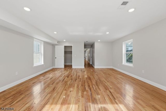 134 Shepard Ave, East Orange City, NJ 07018