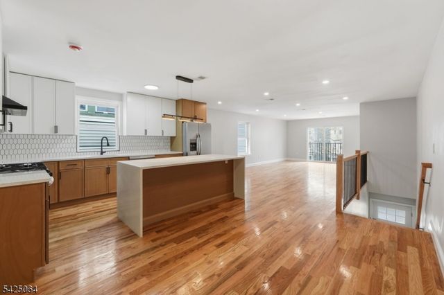 134 Shepard Ave, East Orange City, NJ 07018