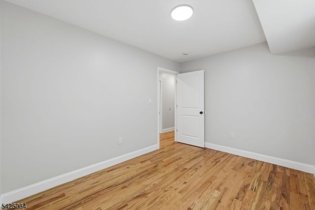 134 Shepard Ave, East Orange City, NJ 07018