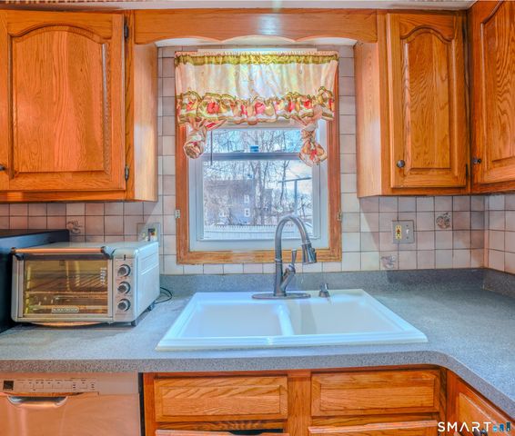 220 Victory Street, Stratford, CT 06615