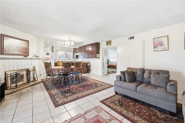 6644 PLATT, West Hills, CA 91307