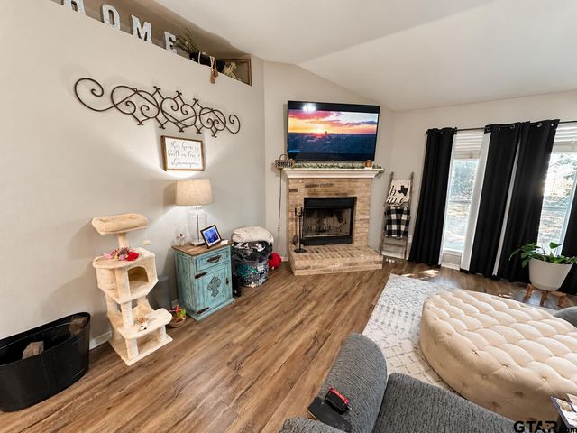 501 Noah Ln, Lindale, TX 75771